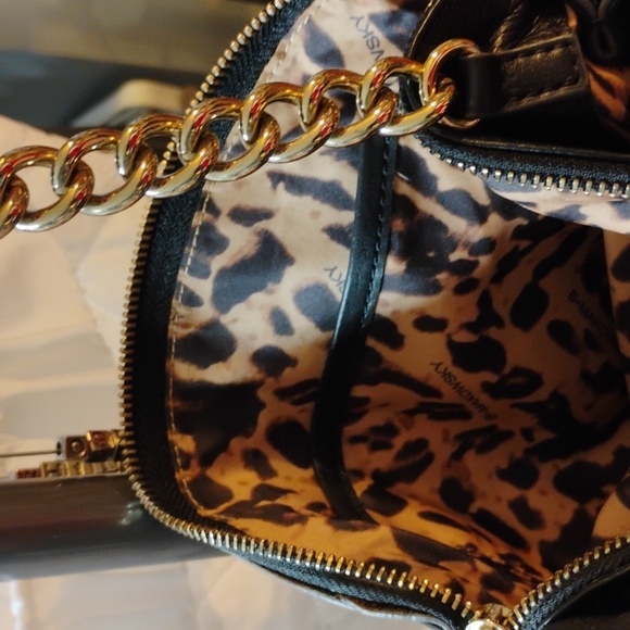 B. Makowsky Black Leather Shoulder Bag with Chain Strap - Picture 5 of 6